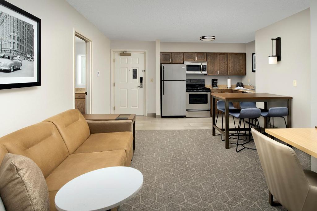 Residence Inn Denver South/Park Meadows Mall - image 3