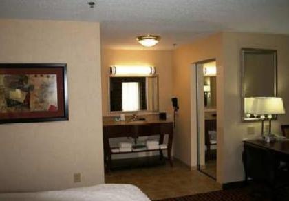 Hampton Inn & Suites Dayton-Airport - image 3