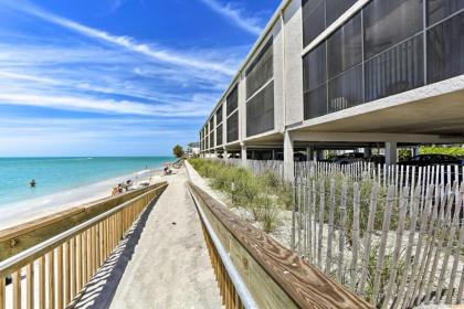 Beachfront Englewood Condo with Comm Pool and Boat Slip - image 13