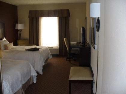 Hampton Inn & Suites Enid - image 5