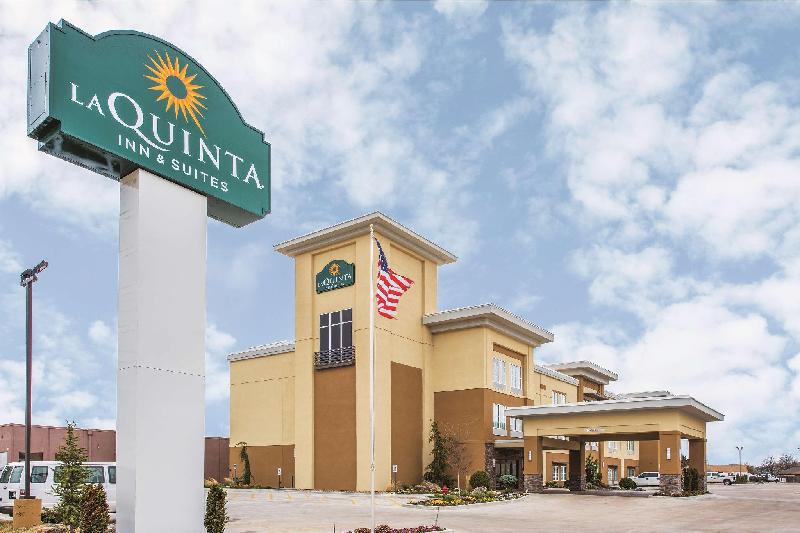 La Quinta Inn & Suites by Wyndham Enid - main image