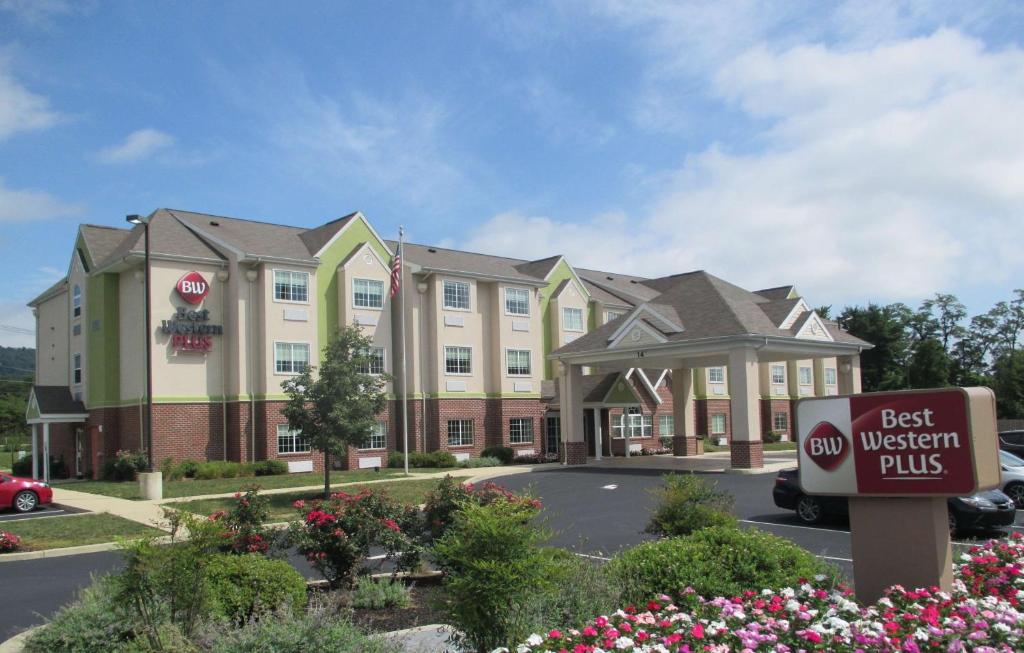 Best Western Plus Harrisburg Mechanicsburg - main image