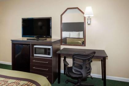 Days Inn by Wyndham Enterprise - image 10