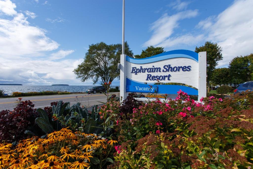 Ephraim Shores Resort - main image