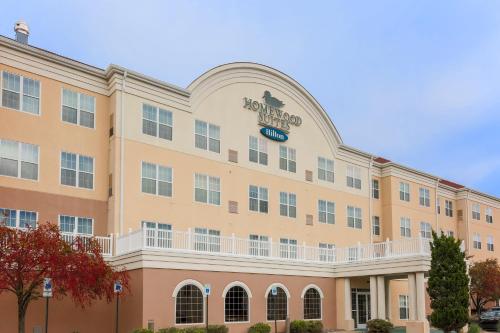 Homewood Suites by Hilton Erie - main image