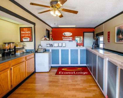 Econo Lodge Erlanger - image 3