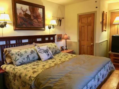 Canyons Bed & Breakfast - image 13