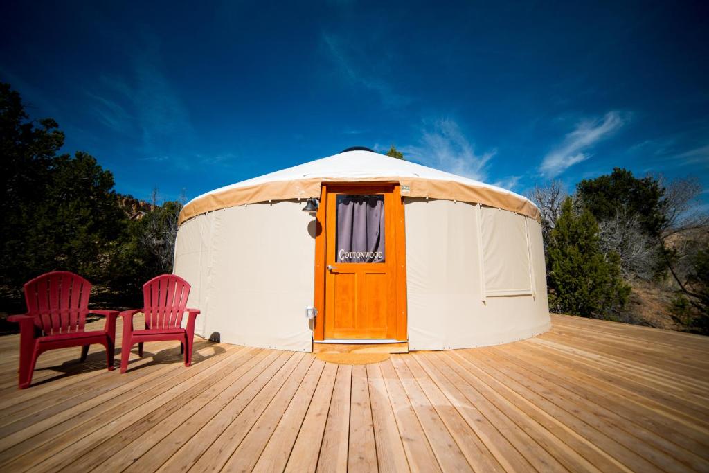 Escalante Yurts - image 2