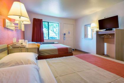 Motel 6-Escondido CA - image 8