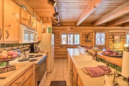 Glacier Park 2BR Log Cabin Best in the West