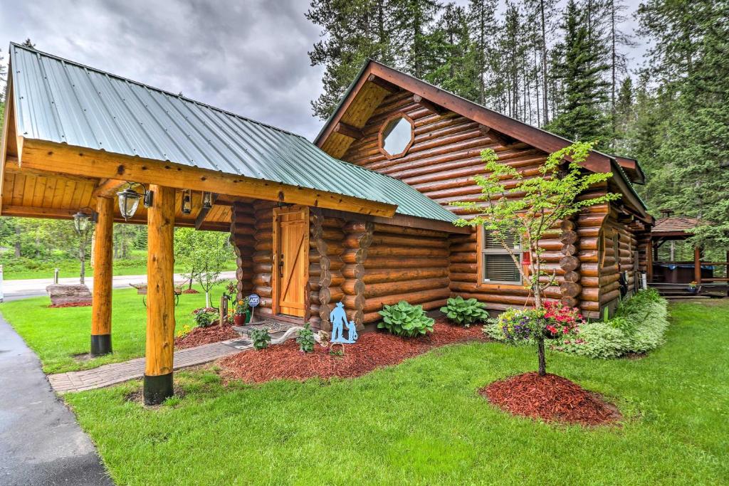 Glacier Park 2BR Log Cabin Best in the West! - image 5