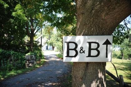 Cedar Hill Farm B & B - image 13