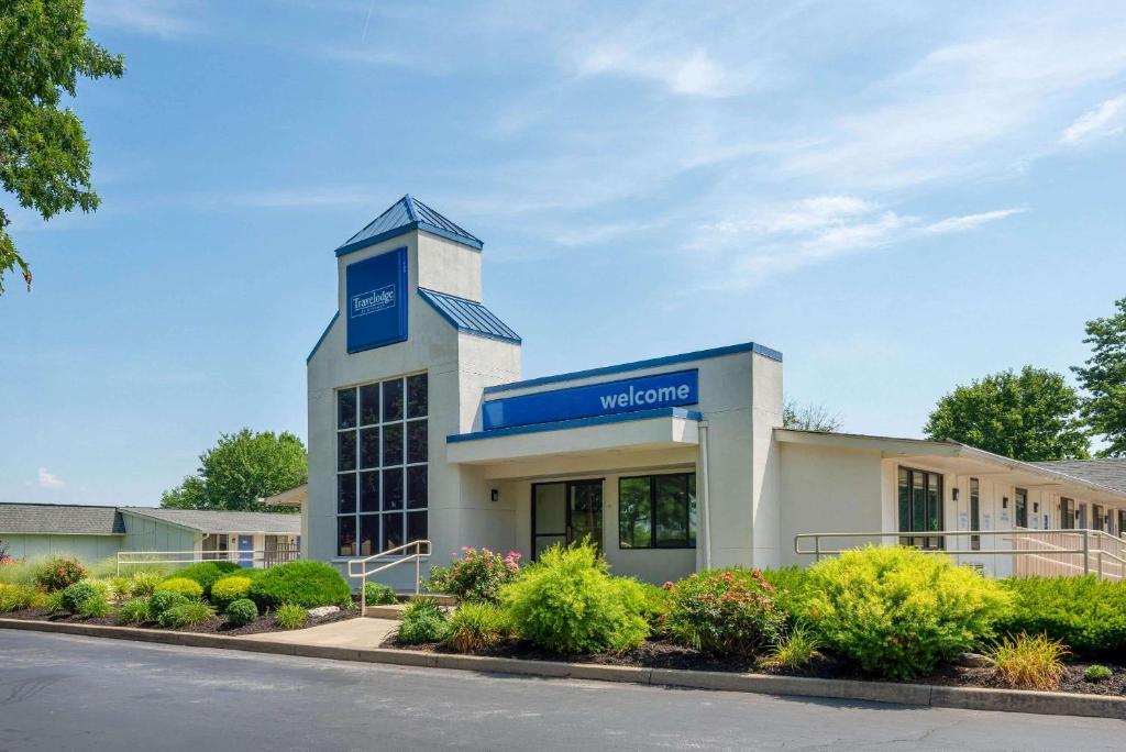 Travelodge by Wyndham Essington / Philadelphia Airport - main image