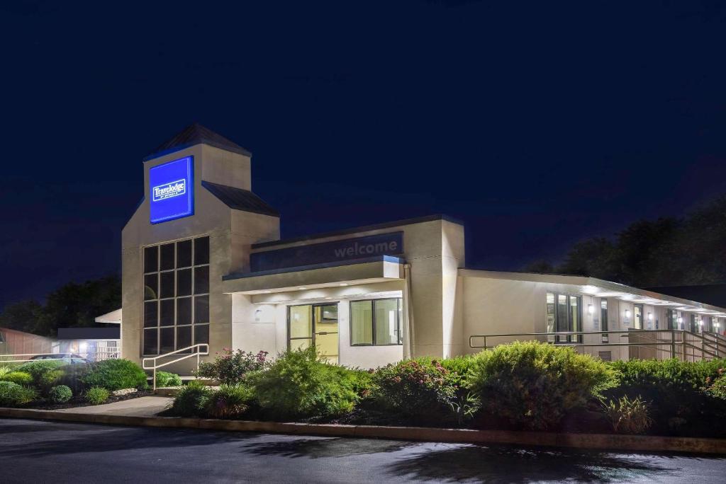 Travelodge by Wyndham Essington / Philadelphia Airport - image 6