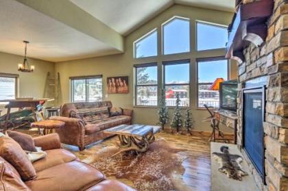 Estes Park House with Mtn Views - STR License #3154 - image 3