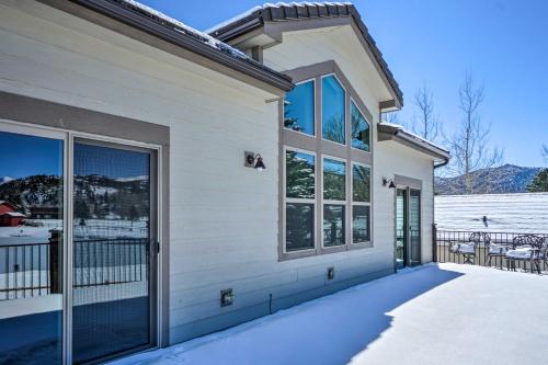 Estes Park House with Mtn Views - STR License #3154 - image 4