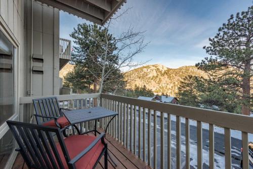 Remote Estes Park Mountain Condo - Rockies 2 Miles - main image