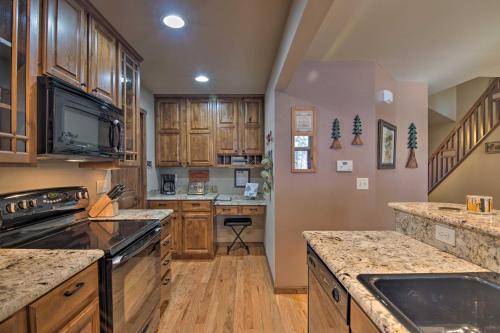 Spacious Estes Park Home on Big Thompson River! - image 4