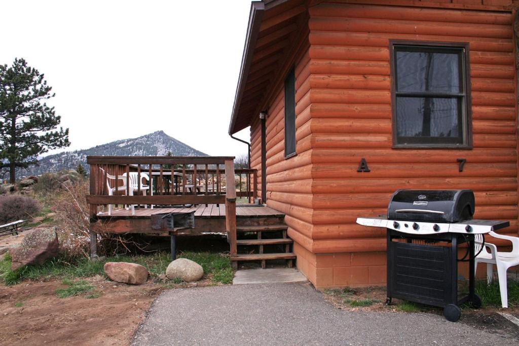 Lazy R Cottages by Rocky Mountain Resorts - image 4