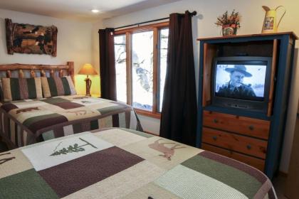 Sunnyside Knoll with Hot Tubs by Rocky Mountain Resorts - image 18