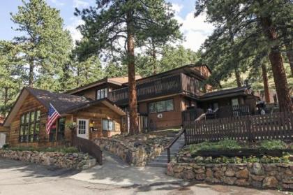 Timber Creek Chalets with Hot Tubs by Rocky Mountain Resorts - image 3