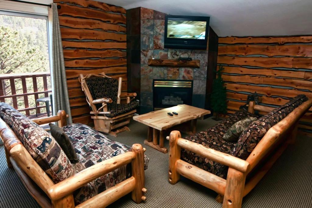 Fawn Valley Inn 3&4 Bedrooms by Rocky Mountain Resorts - main image