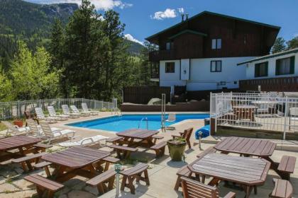 Fawn Valley Inn 3&4 Bedrooms by Rocky Mountain Resorts - image 12