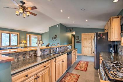 Estes Park Home with BBQ Less Than 1 Mi to Lake and Dtwn! - image 8