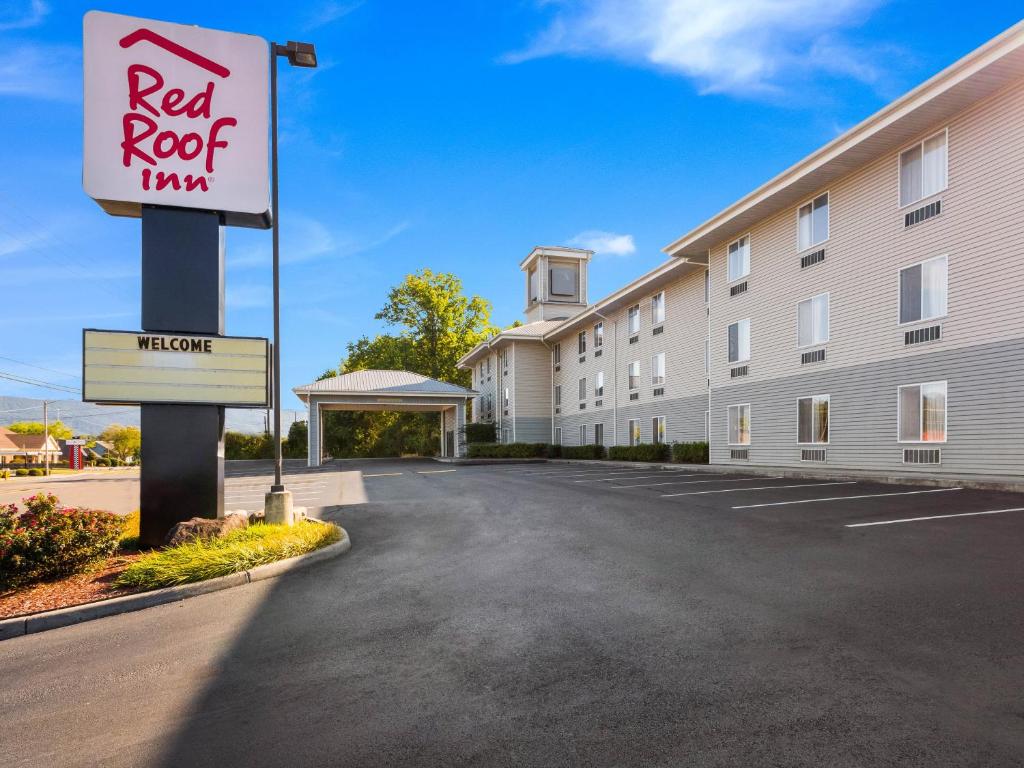 Red Roof Inn Etowah – Athens TN - main image