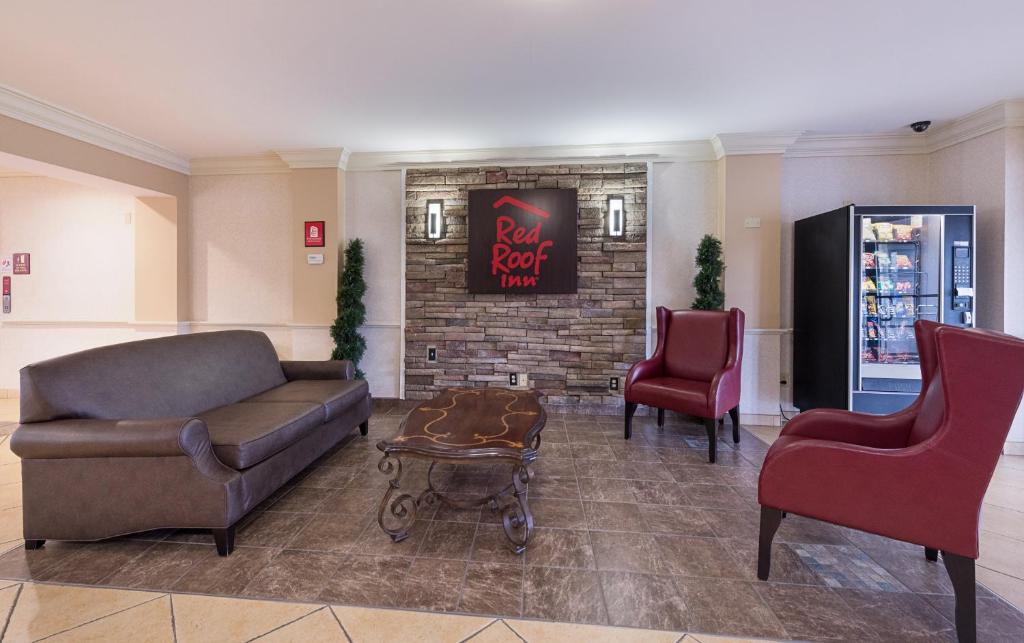 Red Roof Inn Etowah – Athens TN - image 4