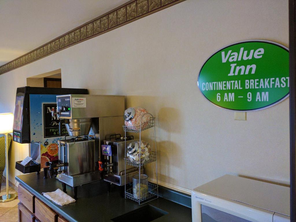 Value Inn Harrisburg-York - image 6