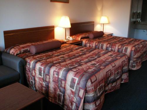 Express Inn & Suites Eugene - image 4