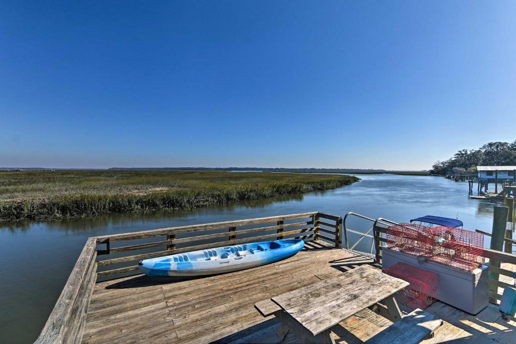 Waterfront Baisdens Bluff Home with Dock and Views! - image 4