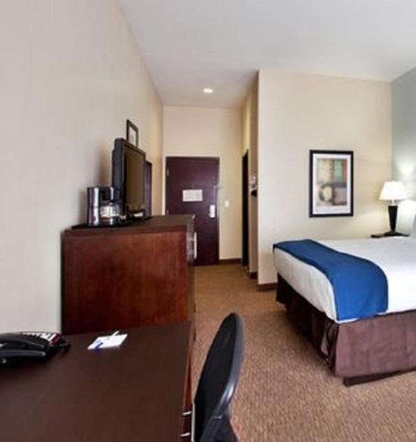 Holiday Inn Express - Eunice an IHG Hotel - image 6