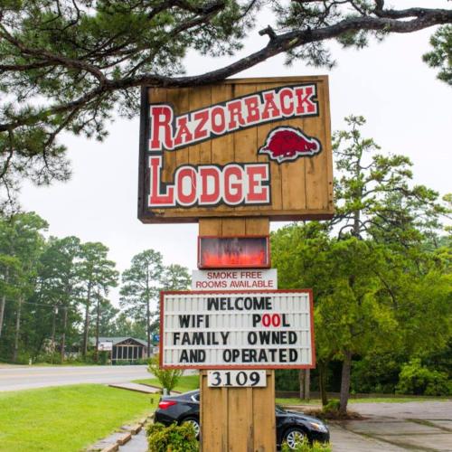 Razorback Lodge - image 2