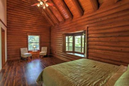 Private Eureka Springs Cabin with Beaver Lake Views! - image 3