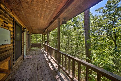 Eureka Springs Studio with Deck Views and BBQ! - main image