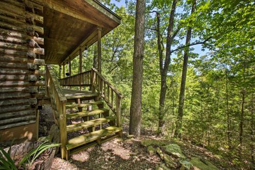 Secluded Studio with Deck about 8 Miles to Beaver Lake! - image 2