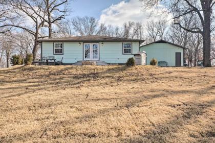 Outdoor Family Fun Large Home by Beaver Lake - image 4