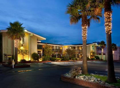 Best Western Plus Humboldt Bay Inn - image 14