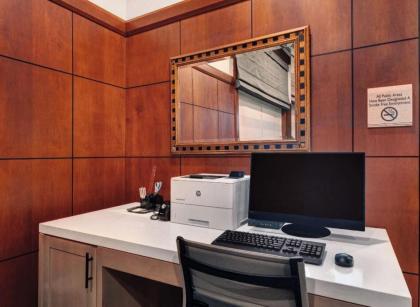 Hilton Garden Inn Evanston - image 15