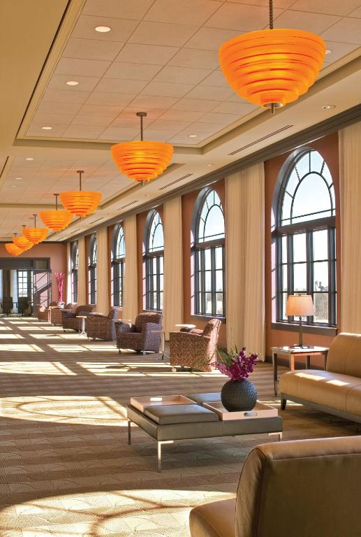 Hilton Orrington/Evanston - image 3