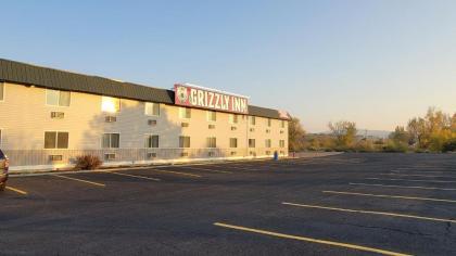 Grizzly Inn - image 11