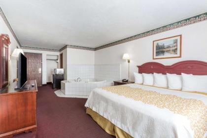 Days Inn by Wyndham Evanston WY - image 3