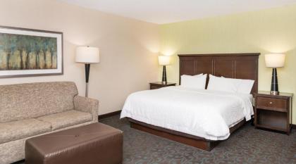 Hampton Inn Evansville - image 14