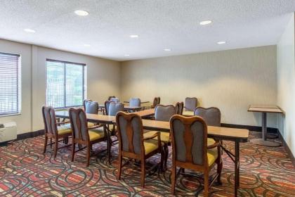 Comfort Inn East Evansville - image 6