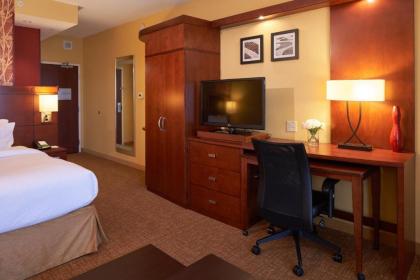 Courtyard by Marriott Evansville East - image 14