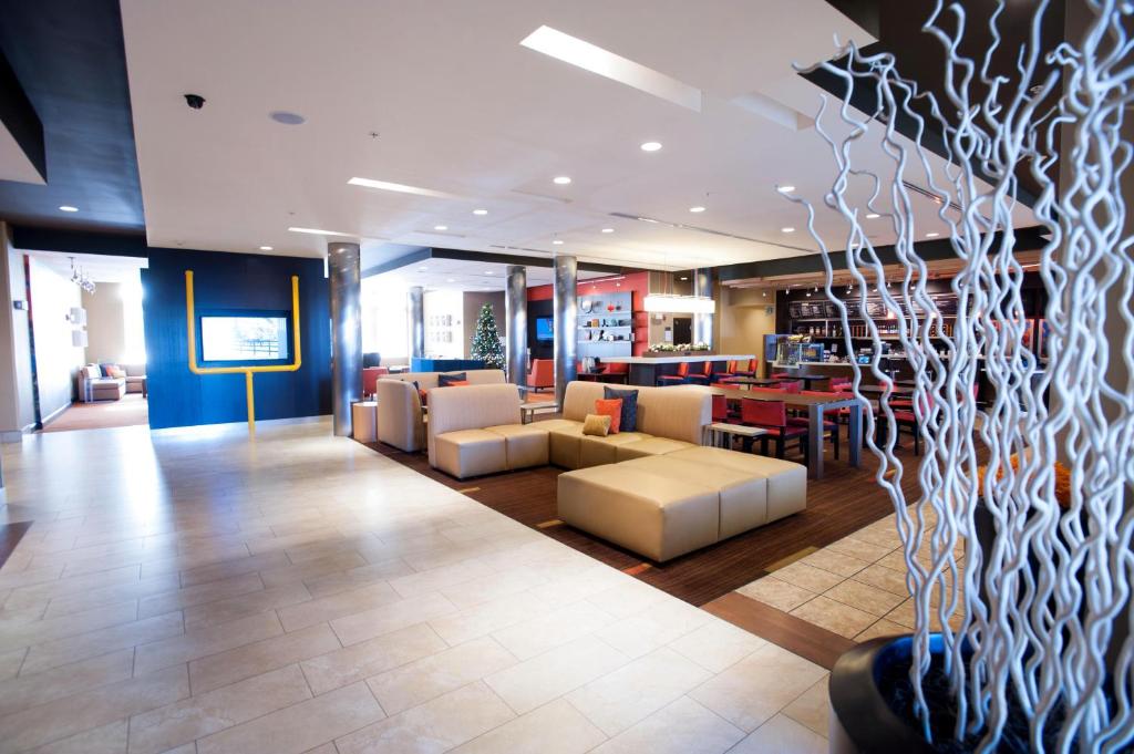 Courtyard by Marriott Evansville East - image 6