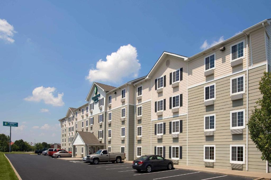 WoodSpring Suites Evansville - image 2