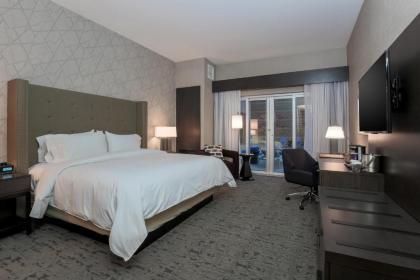 DoubleTree by Hilton Evansville - image 13